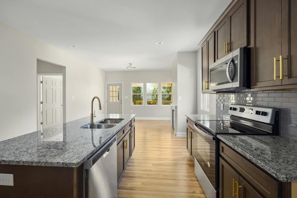 Comment transformer une cave à vin en espace de dégustation tout en préservant les conditions de conservation?